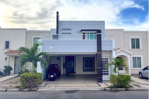 Se Vende Casa En Valle Alto