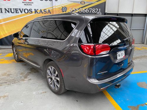 Chrysler Pacifica 2017