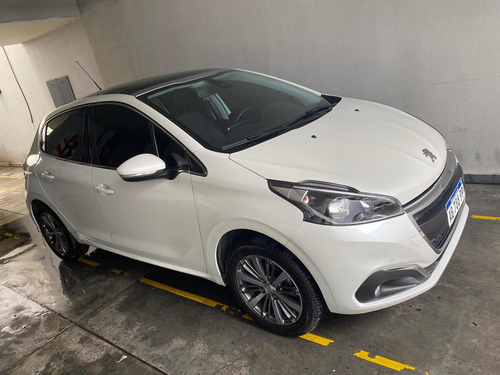 Peugeot 208 1.6 Feline 2017