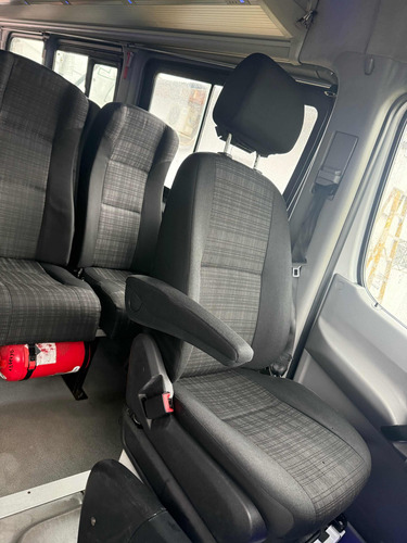 Traslados De Pasajeros En Minibús De 19 Sprinter
