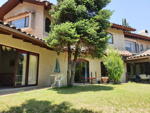 Venta Casa N 7d En Suite Walk-in Clóset 5b 4e 1b El Arrayá