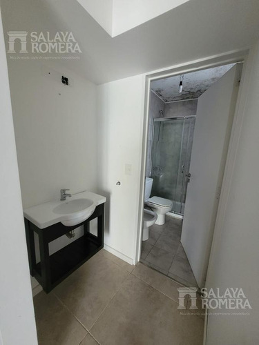 Imagen 8 de 17 de Departamento En Alquiler 2 Ambientes Con Cochera Vicente Lopez