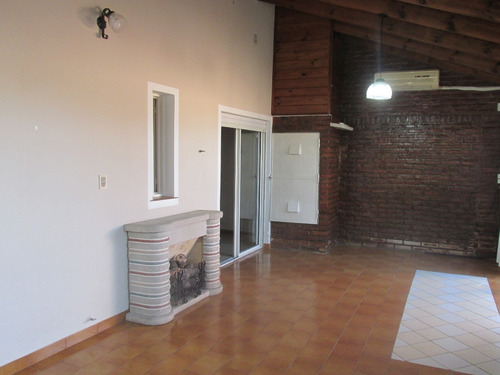 Casa De 2 Dormitorios Calle 115 E. 414 Y 415