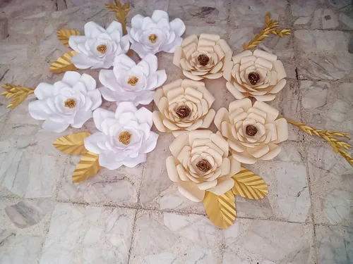 Kit 12 Flores Gigantes De Papel + Hojas Kit 12 Flores Gigantes De Papel + Hojas