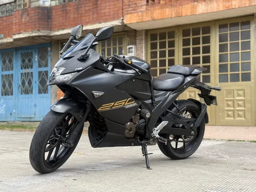 Gixxer Sf 250 2023 (único Dueño)