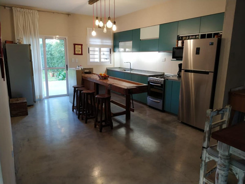 Imagen 3 de 15 de Casa - Barrio Parque Leloir