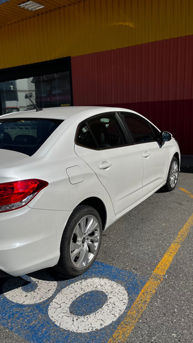 Citroën C4 Lounge 2.0 Tendance Flex Aut. 4p