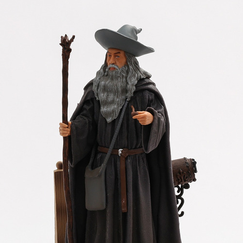 Figura Gandalf El Gris Señor De Los Anillos Estatua 20cm
