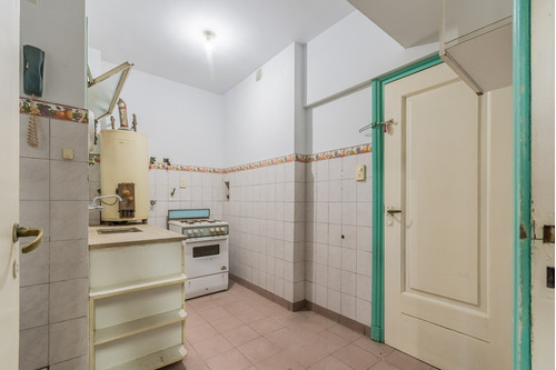 Imagen 21 de 30 de Venta Departamento Muy Luminoso De 4 Ambientes Con Dependencia En Balvanera