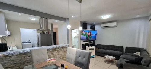 Vendo Casa En Colonia Ciudad Apodaca