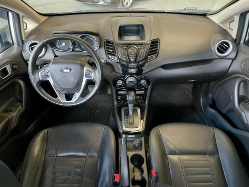 Ford Fiesta Sedan 1.6 16v Titanium Flex Powershift 4p