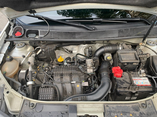 Imagem 13 de 14 de Renault Sandero Authentic 1.0 2019 Super Conservado
