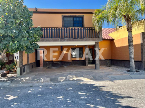 Casa En Venta En Los Viñedos 