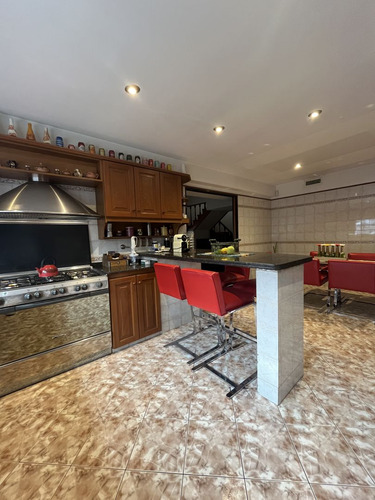 Casa En Venta En Mataderos