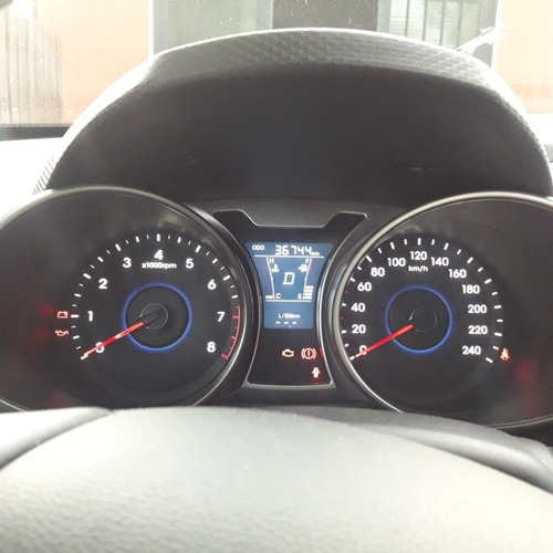Hyundai Veloster 1.6 6at 130cv 2017