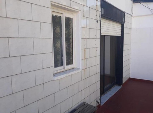 Imagen 15 de 21 de 2 Ambientes Al Frente Con Balcon Terraza