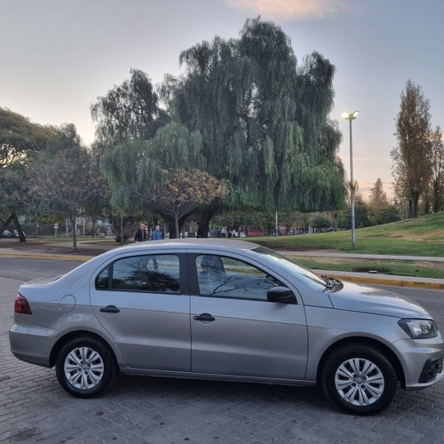 Imagen 8 de 11 de Volkswagen Voyage 2018 Trenline Gnc 5ta Nuevo Permuto