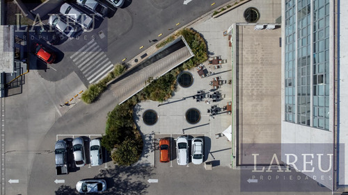 Local A Estrenar En Officia Pilar - Life