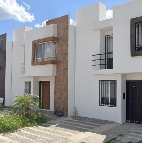 Casa En Venta, Recuperación Bancaria, Col. Mediterraneo, Correguidora , Queretaro. Laab2