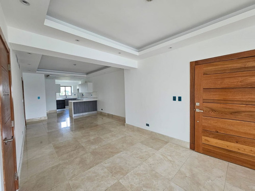 Apartamento En Venta En Los Cacicazgos, Santo Domingo, 300m2, 3 Hab. 3 Parqueos, Exclusivo Complejo Con Todas Las Comodidades Y Seguridad, Zona Tranquila, Oportunidad De Invertir En Tu Sueño.