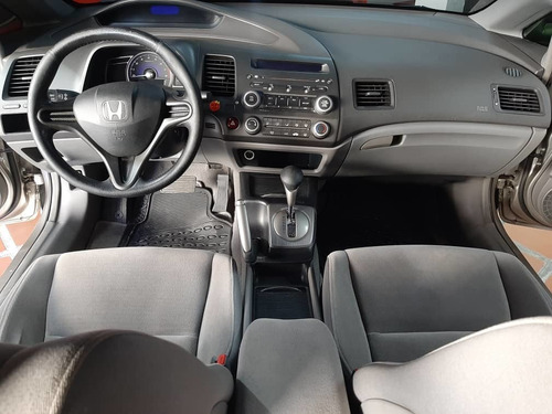 Imagen 7 de 11 de Honda Civic 2.0