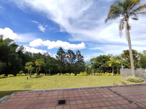 Dc Casa En Alquiler En Alto Hatillo 25-7287 Yf