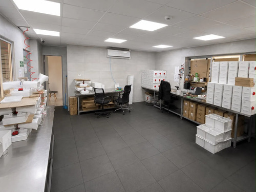 Exclusiva Bodega Comercial En Work Center Radial Nororiente