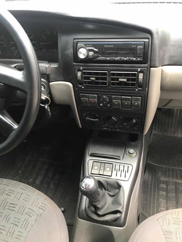 Volkswagen Santana 1.8 Comfortline 4p Gasolina 2006