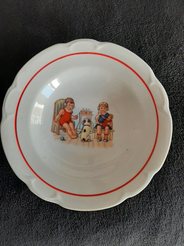 Plato Infantil De Porcelana Gruesa.