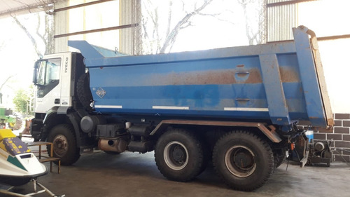 Camión Iveco Trakker 380 T420 6x4 2013 Con Caja Volcadora