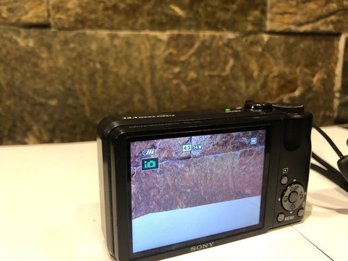 Câmera Sony Cyber Shot 14.1 Mega Pixels H55