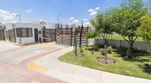 Casa Con Excelente Mantenimiento Y Ubicación. Arf