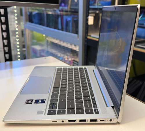 Hp Elitebook 640 G9 Notebook I7 12va Gen, 32gb Ram, 1tb Ssd (Reacondicionado)