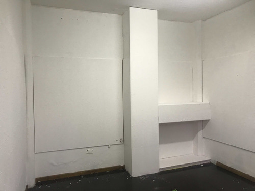 Arriendo De Local En Galeria En Puerto Montt (83614)