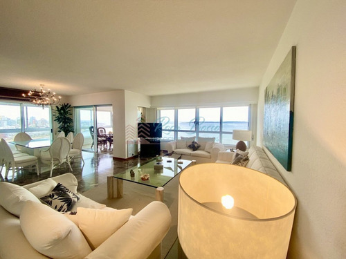 Imagen 29 de 30 de Apartamento En Primera Linea Mansa En Venta