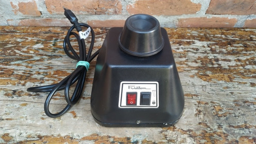 Agitador De Tubos Vórtex (110v) 2800rpm Fisatom 772 (Usado)
