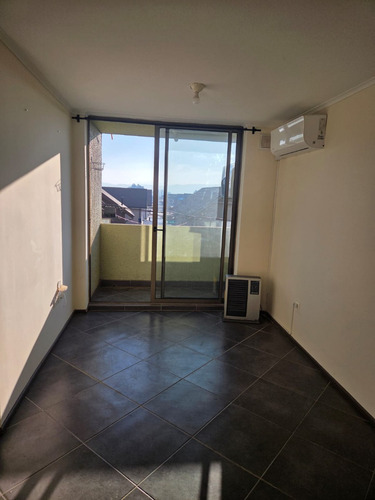 Departamento En Arriendo, Edificio Bicentenario, Las Rastras