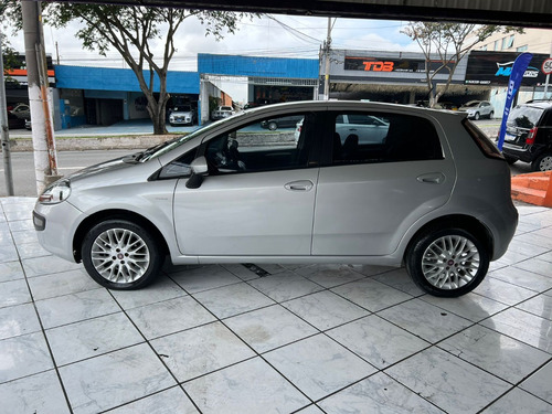 Fiat Punto 1.6 16v Essence Flex Dualogic 5p