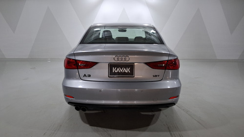 Audi A3 1.8 TFSI ATTRACTION PLUS S TRONIC