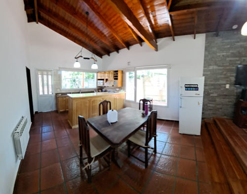 Imagen 10 de 23 de Casa Privada Familiar Con Pileta El Disfrute En Las Sierras De Tandil. Alquiler Temporario Enero Y Febrero