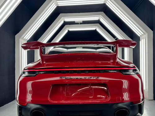 Porsche 911 Carrera 4 Gts 2024 Color Rojo