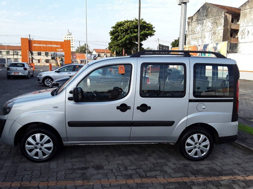 Imagem 3 de 9 de Fiat Doblò 1.8 Mpi Essence 7l 16v Flex 4p Manual