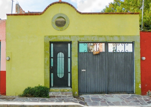 Imagen 1 de 10 de Casa Ixtlán En Venta, Col. La Luz En San Miguel De Allende