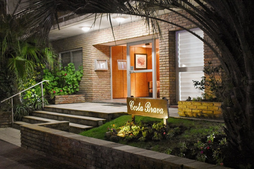 Imagen 10 de 14 de Apartamento En Lo Mejor De La Península: Gorlero Y El Emir
