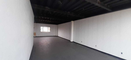 En Renta San Lorenzo Tepaltitlan, Edificio De 2 Plantastoluca
