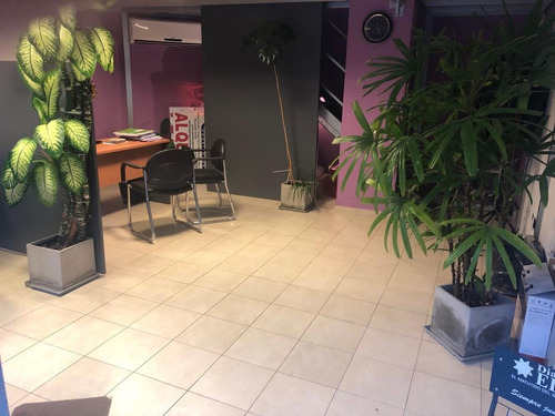 Imagen 12 de 12 de Excelente Local Comercial Con 2 Cocheras.-