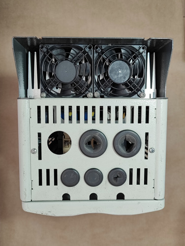 Inversor De Frequência 25cv 380v 36a Weg Cfw090030t3848psz (Usado)
