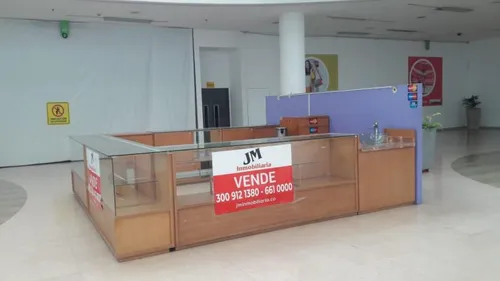 Local En Venta En El Limonar. Cod V9130
