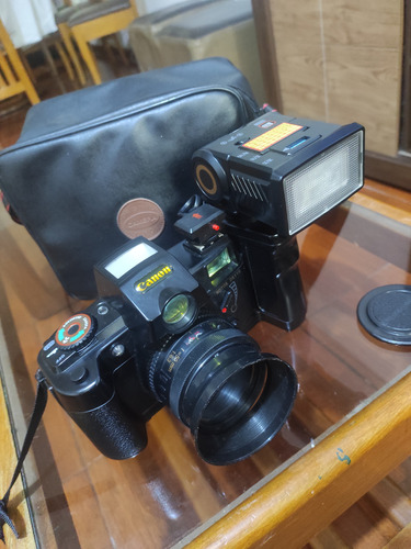 Camara Canon Con Flash Y Lente De 50 Mm