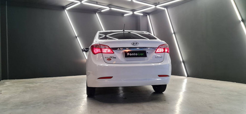 Imagem 5 de 14 de Hyundai Hb20s 1.6 Comfort Plus 16v Flex 4p Manual